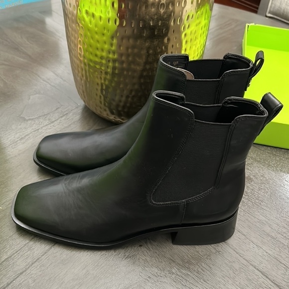 Sam Edelman Women's Thelma Chelsea Boots - Picture 7 of 9